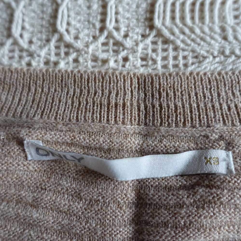 Pullover, Feinstrick, Gr. XS bzw. ca. Gr. 34, beige, Only