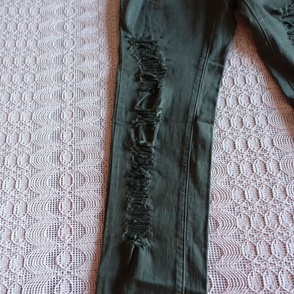 Jeans, Hose, Fashion Nova, Skinny, Röhrenjeans, Gr. 7 (W27), oliv