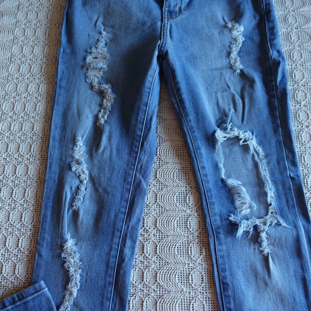 Jeans, Hose, Fashion Nova, Skinny, Röhrenjeans, Gr. 7 (W27), hellblau