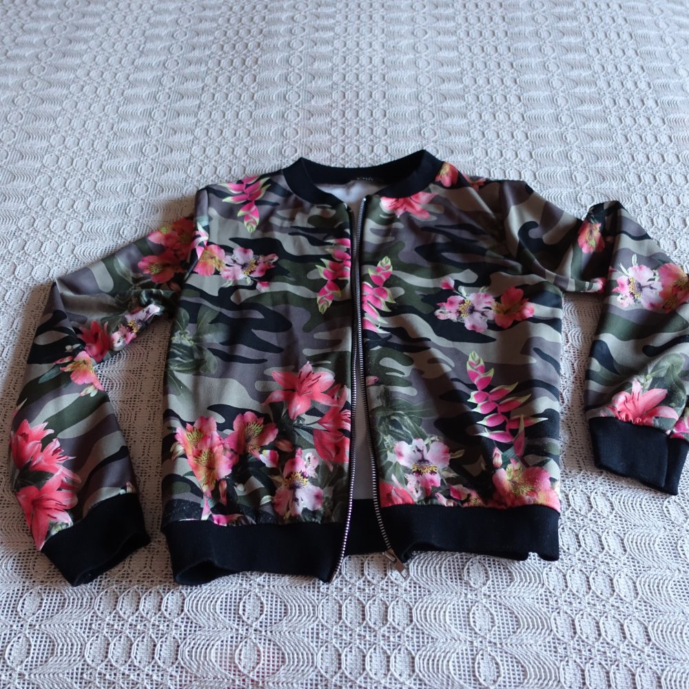 Jacke, RV, ca. Gr. 34/36, ca. Gr. XS/S, Blumenmuster, RV, Oui