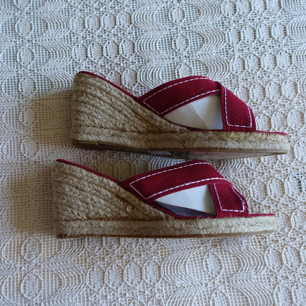 Pantoletten, rot, Gr. 37, nicht getragen, Keilabsatz 6 cm