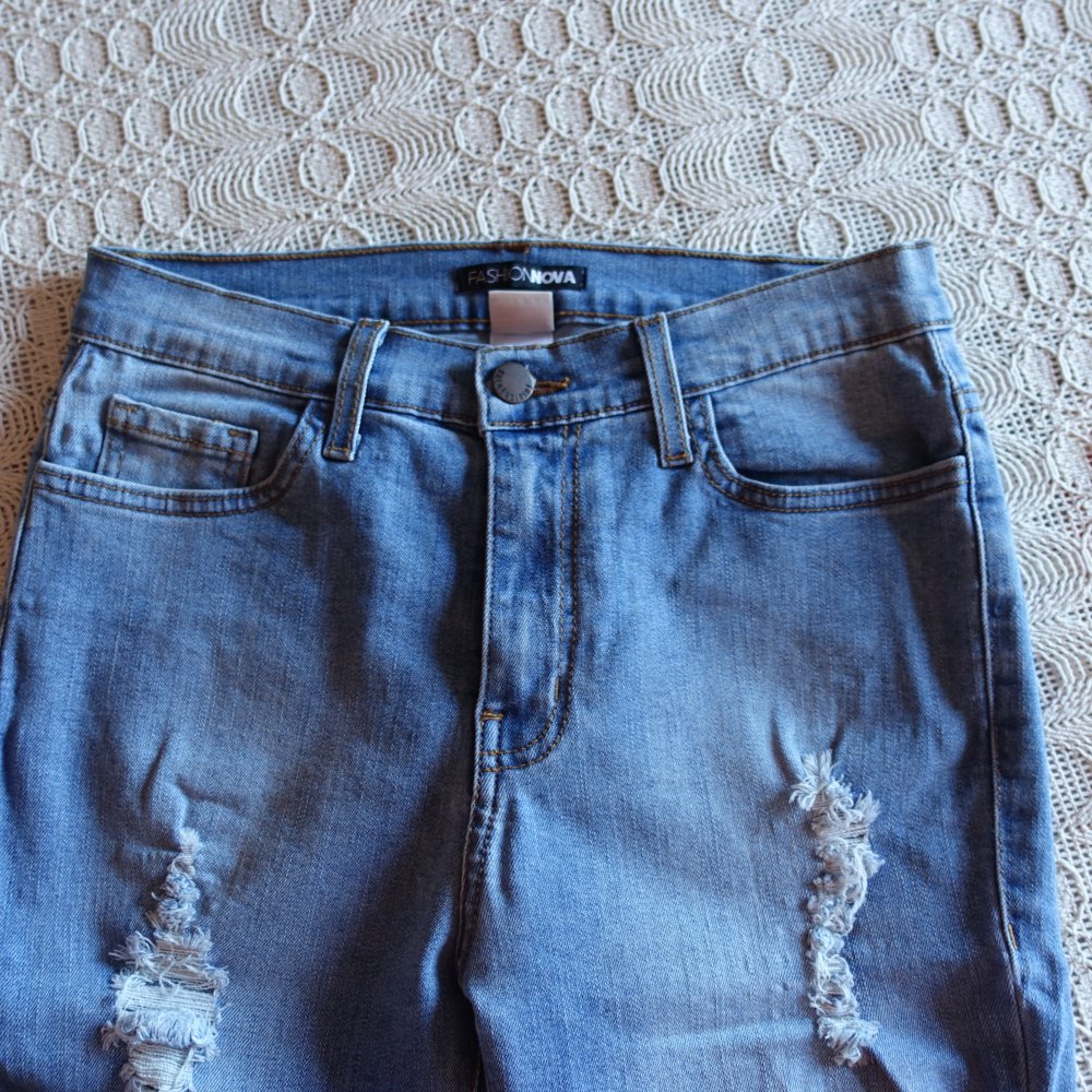 Jeans, Hose, Fashion Nova, Skinny, Röhrenjeans, Gr. 7 (W27), hellblau