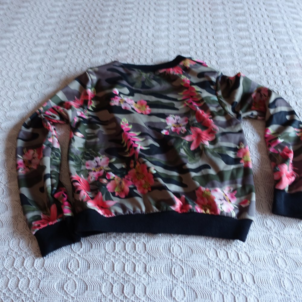 Jacke, RV, ca. Gr. 34/36, ca. Gr. XS/S, Blumenmuster, RV, Oui