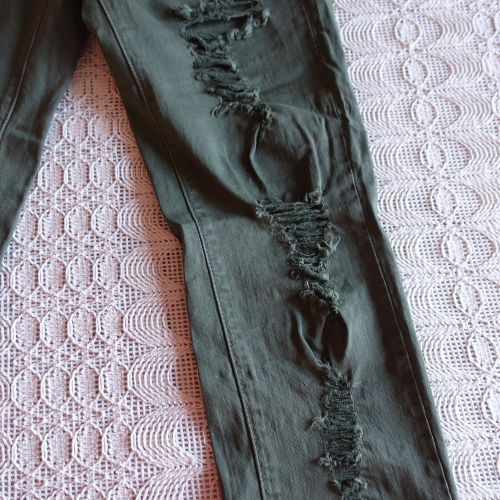 Jeans, Hose, Fashion Nova, Skinny, Röhrenjeans, Gr. 7 (W27), oliv