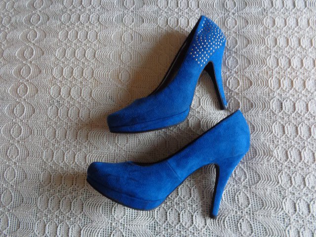 Pumps, High Heels, Gr. 39, royalblau, wildlederartig, Nieten