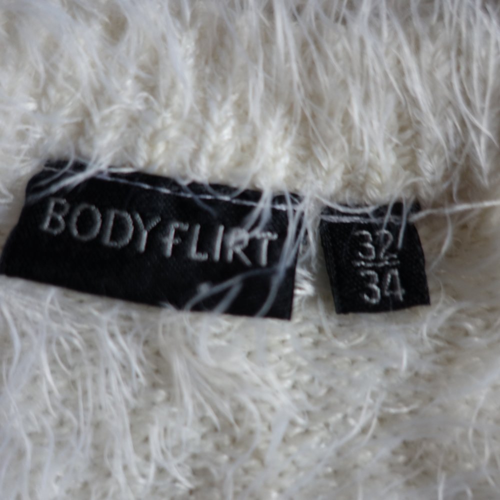 Pullover, Strickpullover, Gr. 32/34 bzw. ca. Gr. XXS/XS, altweiß, Bonprix, V-Ausschnitt