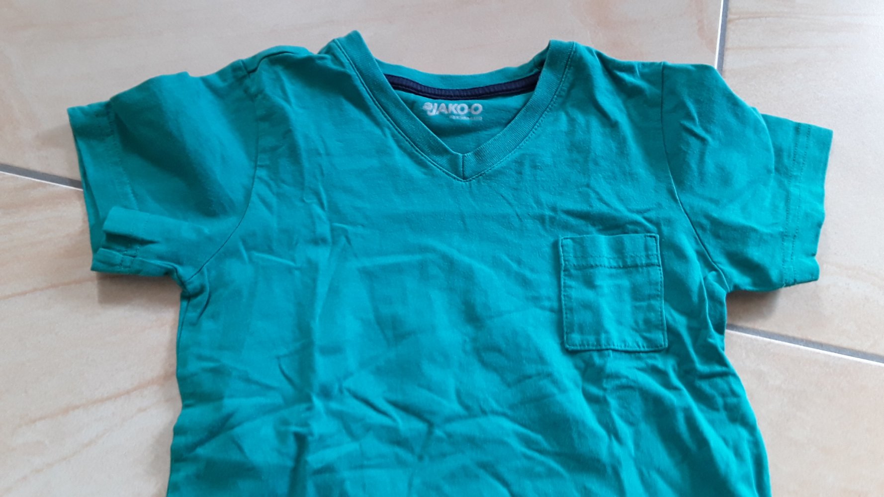 grünes T-Shirt von Jako-o Gr. 104/110