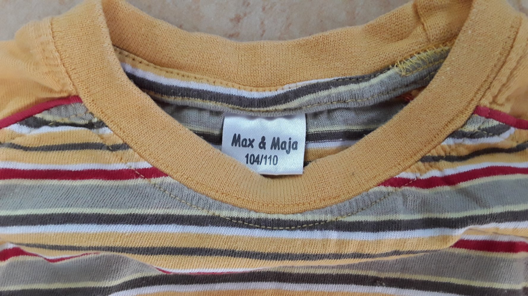 gestreiftes Achselshirt 104/110