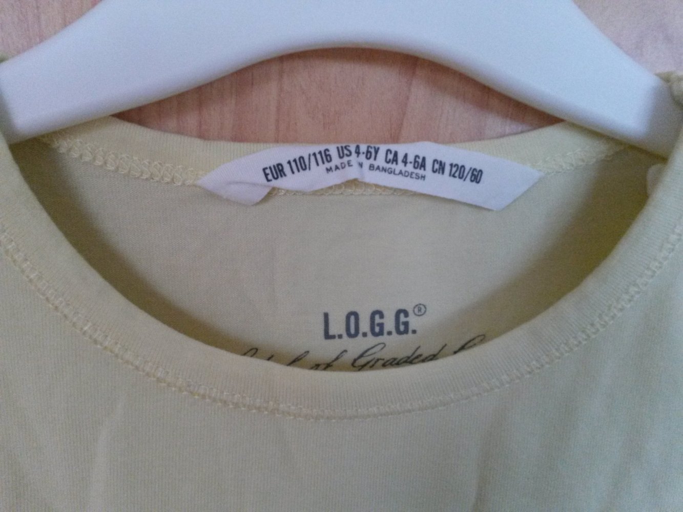 gelbes T-Shirt in Gr. 110/116 von H&M