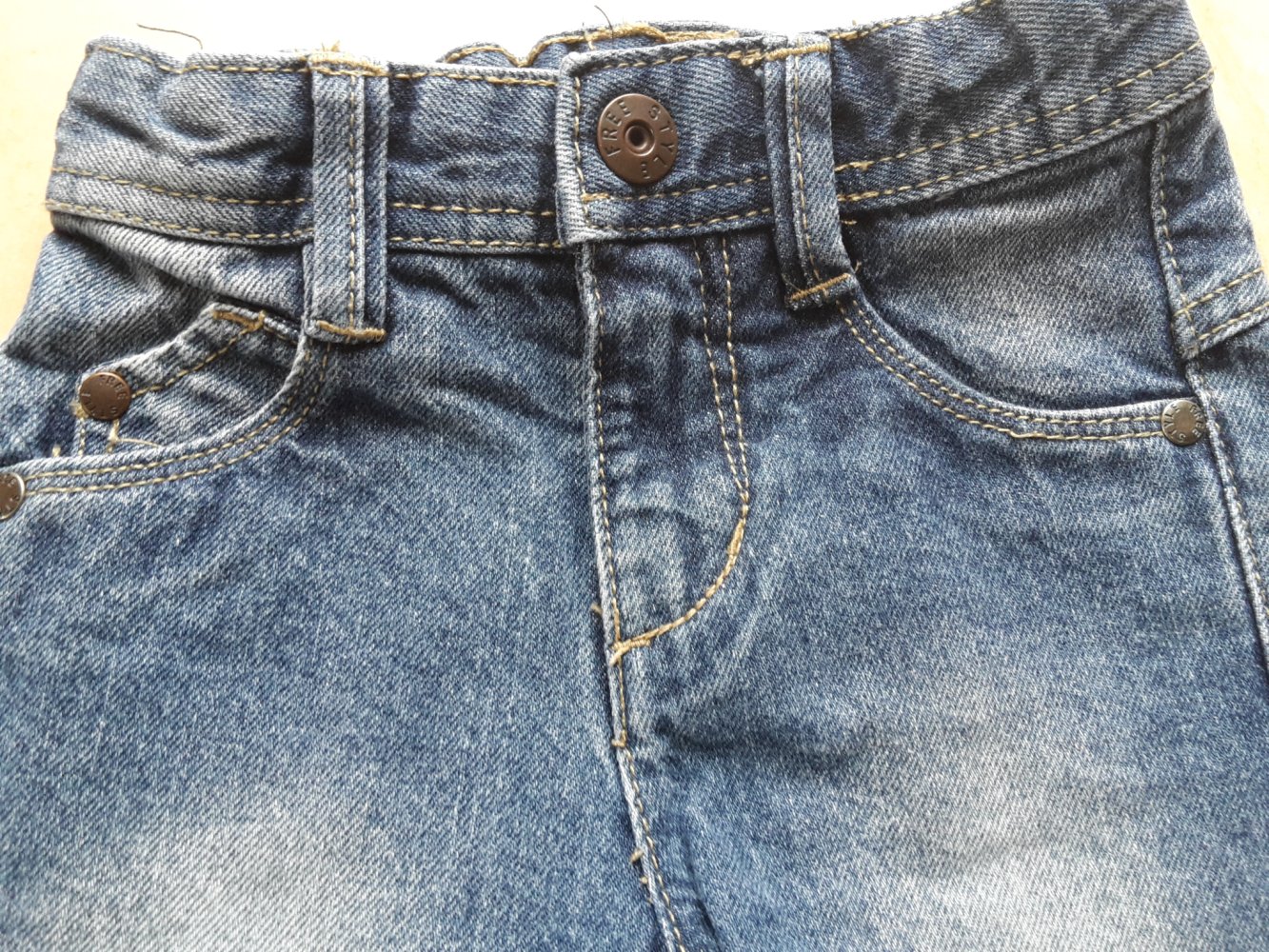 schöne Jeans in Gr. 80