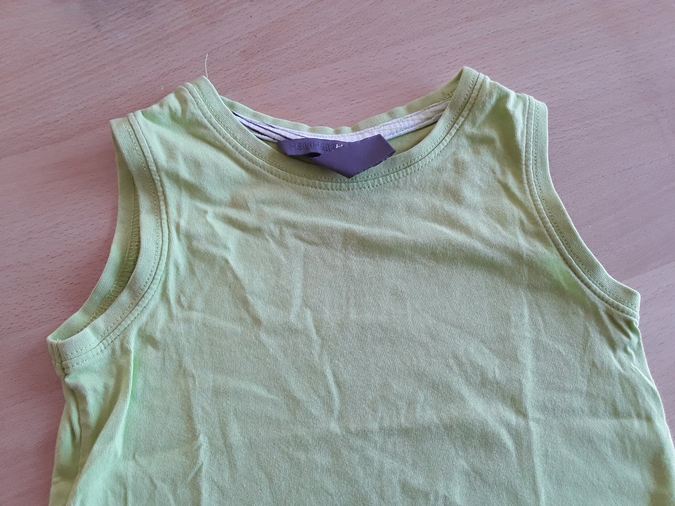 hellgrünes Tanktop / ärmelloses Shirt in Gr. 86/92 von H&M