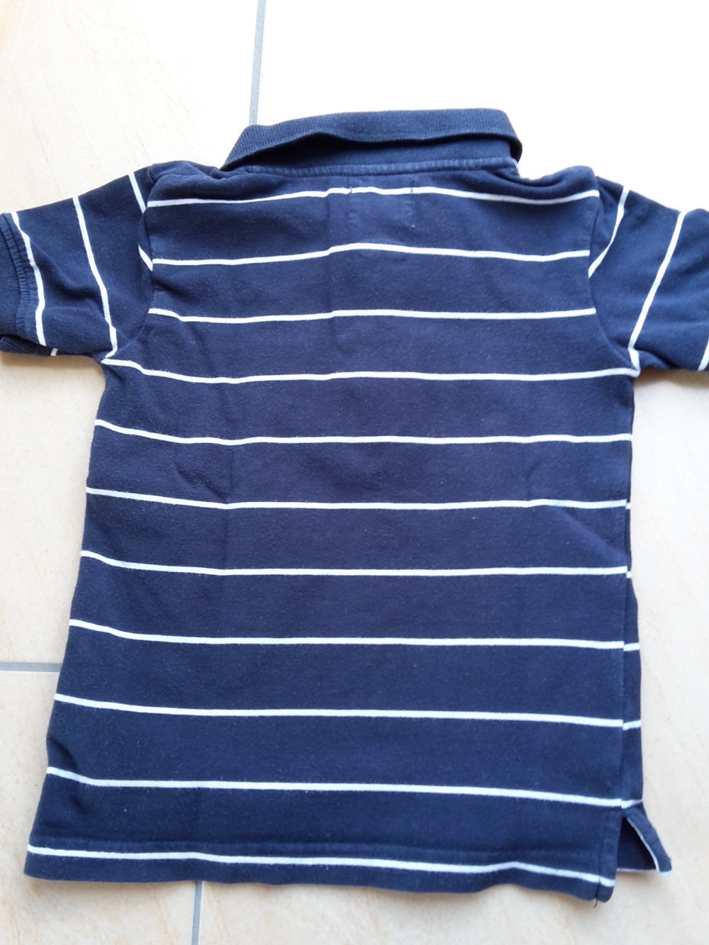 dunkelblaues Poloshirt in Gr. 86 von H&M