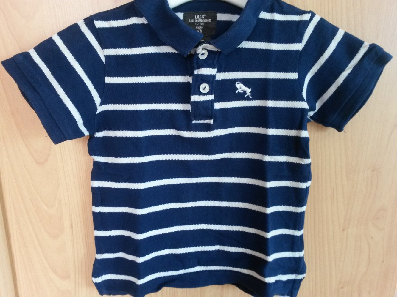 schönes gestreiftes Poloshirt in Gr. 74 von H&M