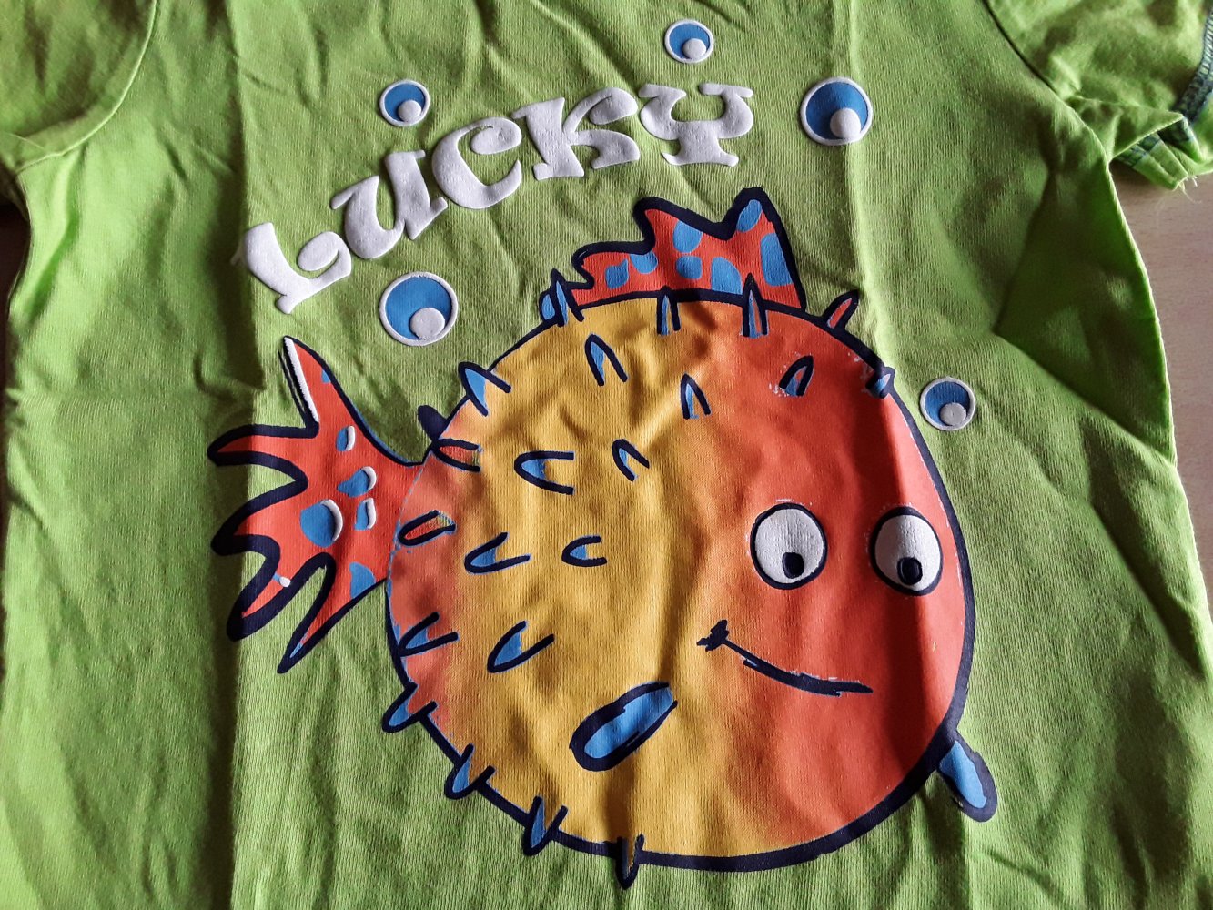 grünes T-Shirt in Gr. 92 von Liegelind