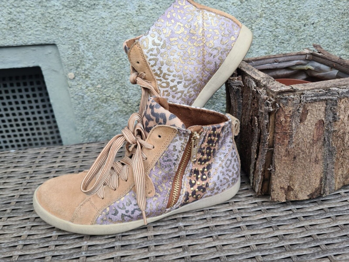 *** Weiche Boots ~ Sneaker ~ Beige-Braun-Gold Gemustert ~ Nieten Wildleder ***