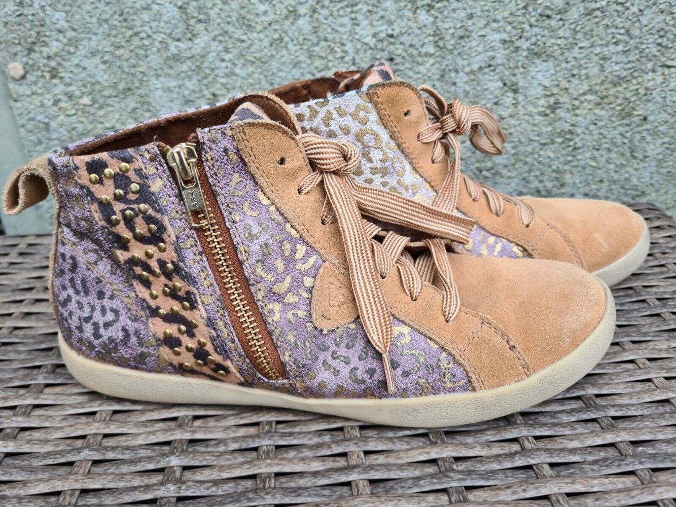 *** Weiche Boots ~ Sneaker ~ Beige-Braun-Gold Gemustert ~ Nieten Wildleder ***