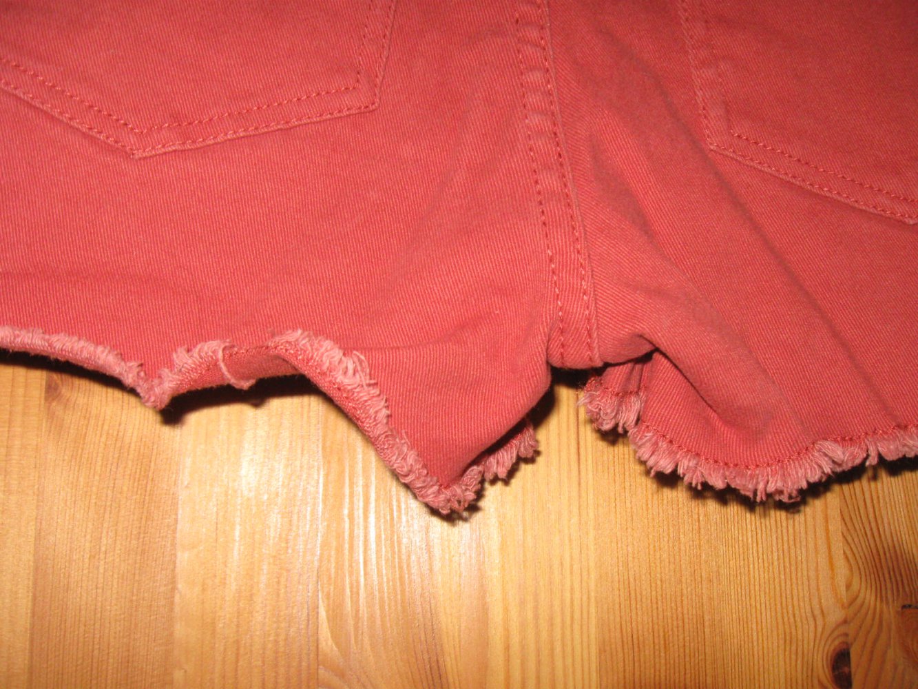 *** Super Shorts mit Spitze ***