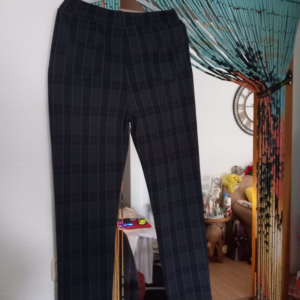 *** Schlichte ~ Hose ~ Muster ~ Stretch ***