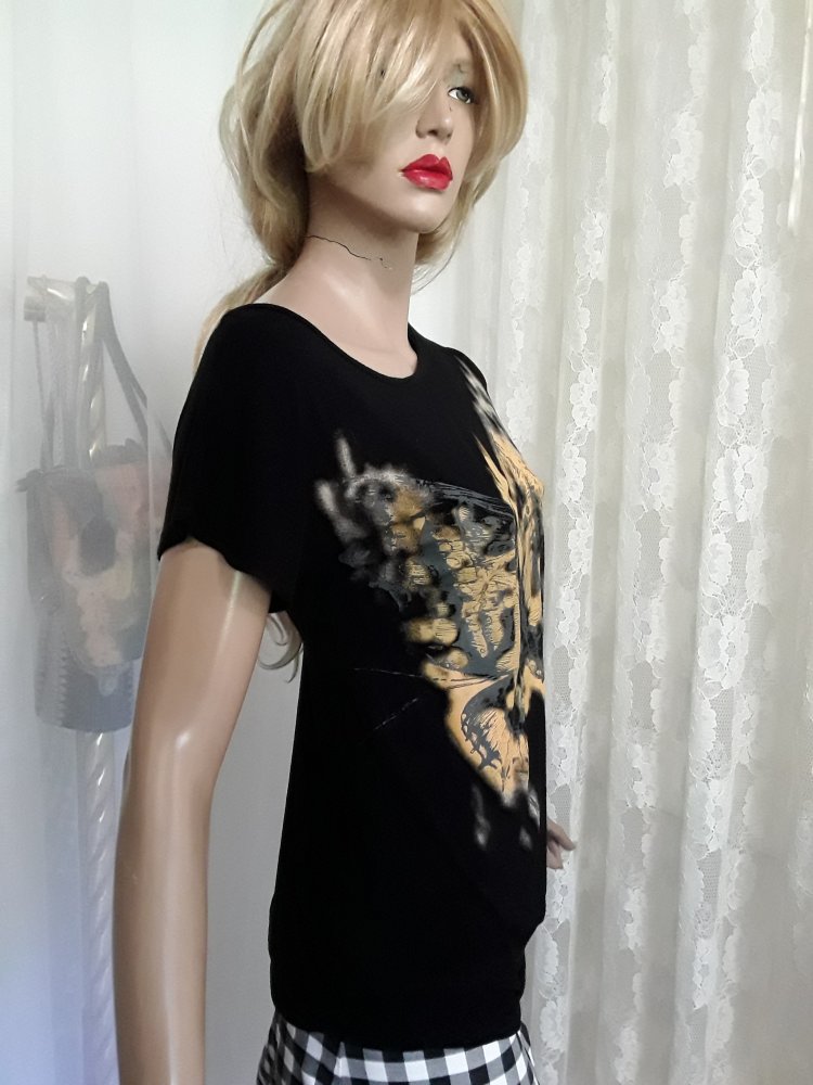 Asymmetrisches Shirt mit Schmetterling 36/38