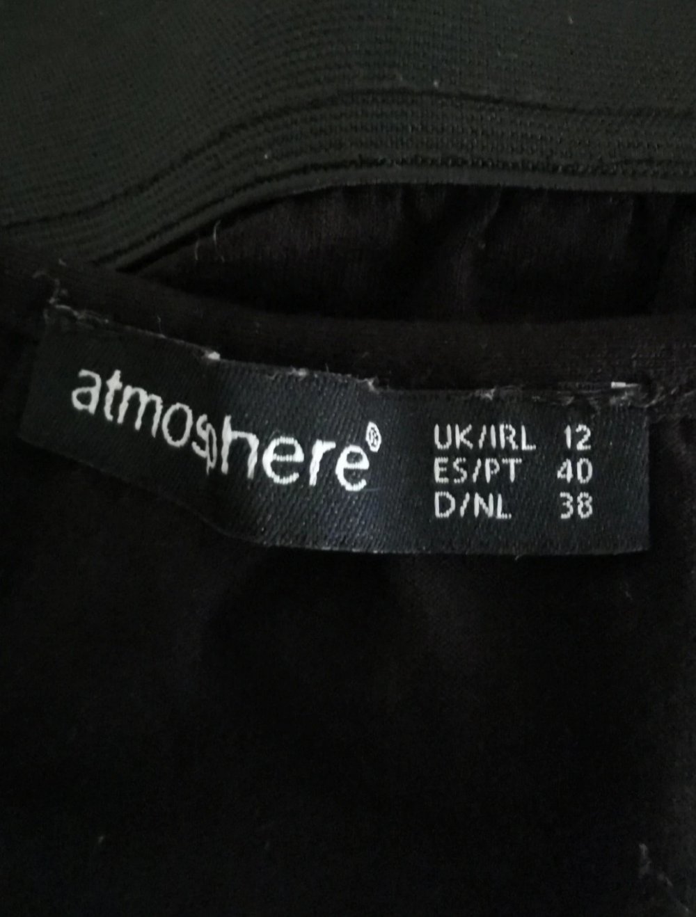Kleid Oberteil mit Rüschen  Atmosphere 36/38