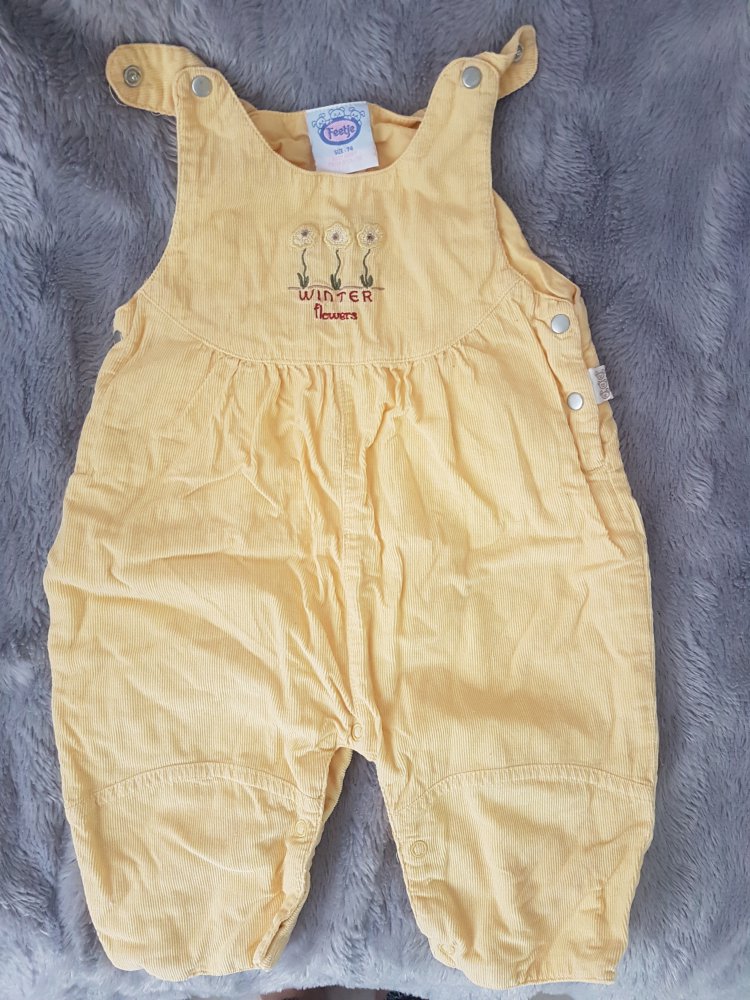 Latzhose gelb gr 74. Feetje 