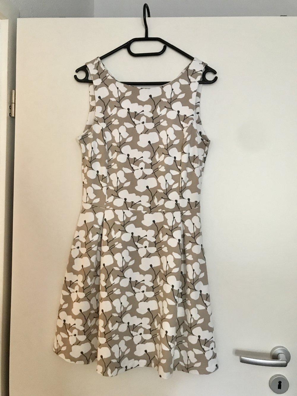 Tolles Sommerkleid beige bedruckt 