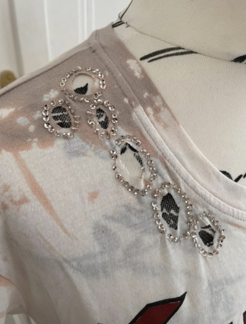 Cooles Shirt von Religion, XS für S und M