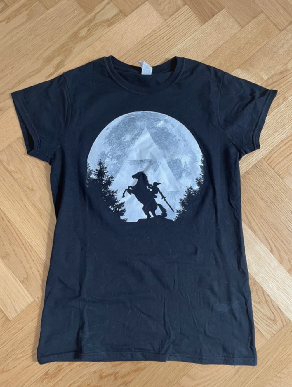 Qwertee-Shirt mit Zelda-Motiv, Ladies L wie M