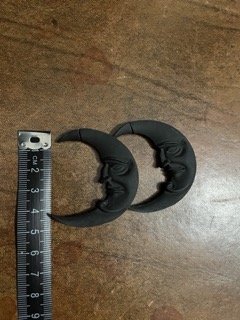 Black Crescent Moon Ohrringe von Killstar