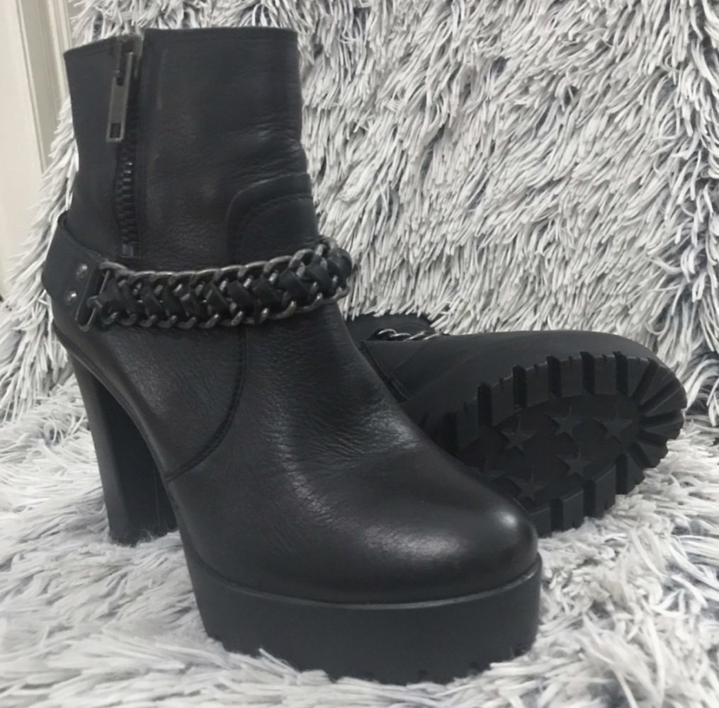 Stiefeletten/Ankle Boots von Bullboxer, Gr. 38