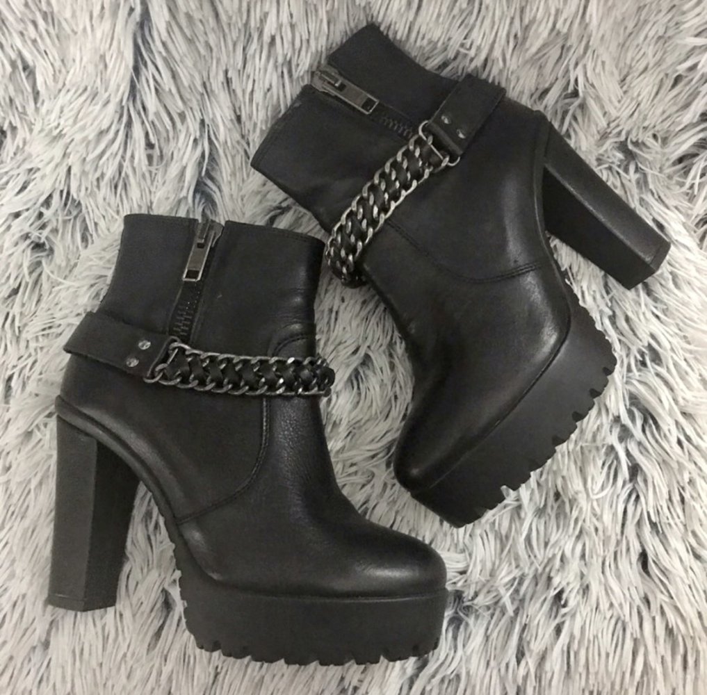 Stiefeletten/Ankle Boots von Bullboxer, Gr. 38