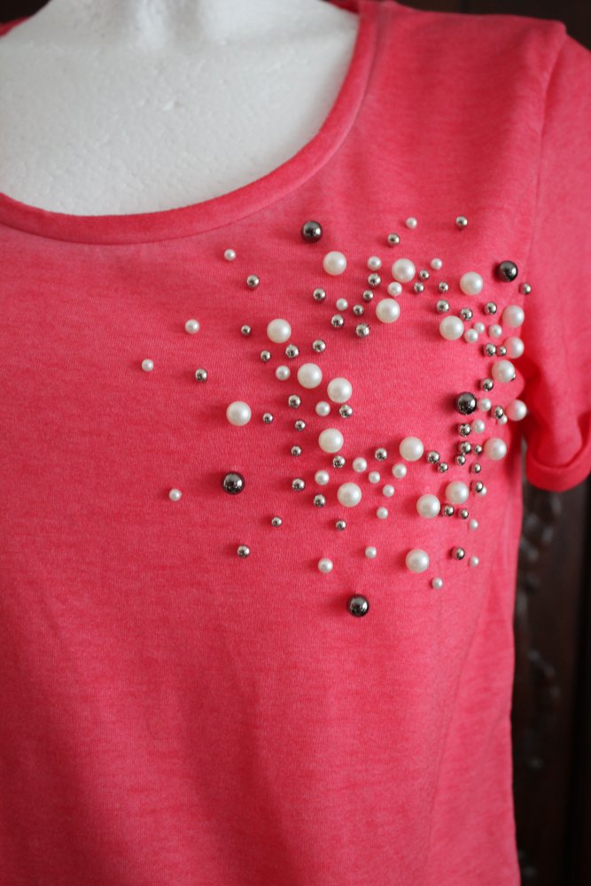 Neues Shirt mit Perlen Gr.S