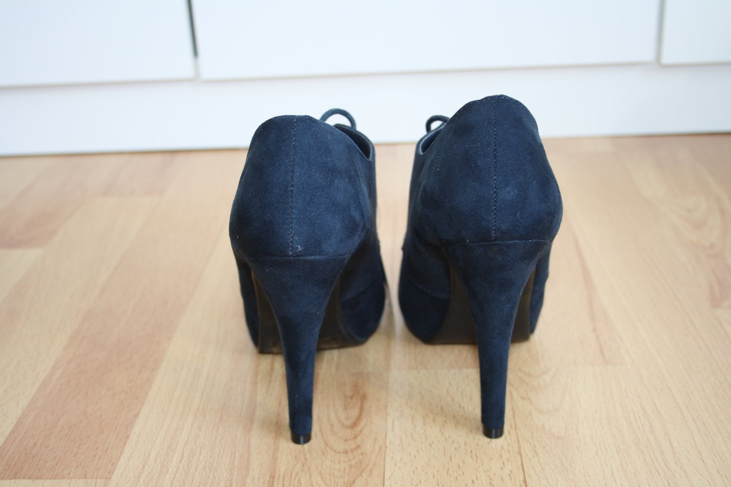 * High Heels zum Schnüren blau marineblau