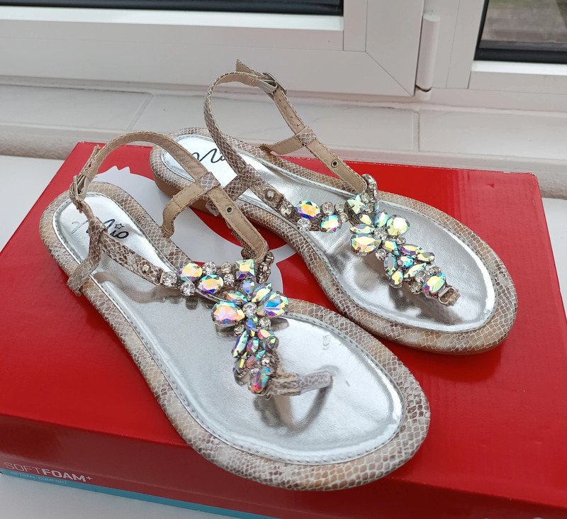 Süße Zehentrenner SANDALEN Rainbow REGENBOGEN bunt STEINE Silber Schlangenoptik SCHLANGEN Optik gr. 40 NEU