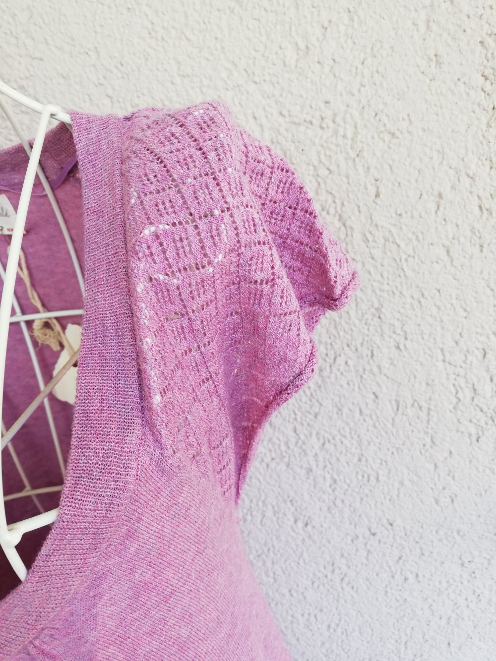 Neues schönes T-Shirt mit süßen Details von Springfield