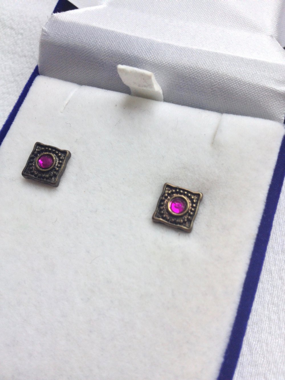 Super süße kleine Ohrstecker von Six