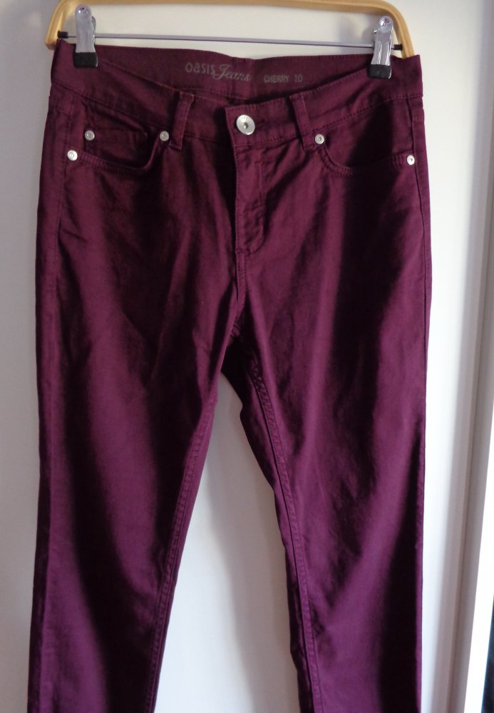 Oasis Jeans in burgund -NEU-