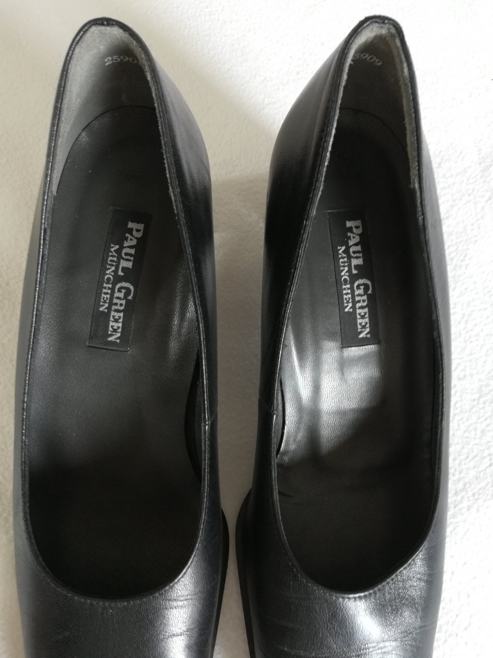 Pumps von Paul Green Gr. 36,5 bzw 4 UK schwarz sehr guter Zustand