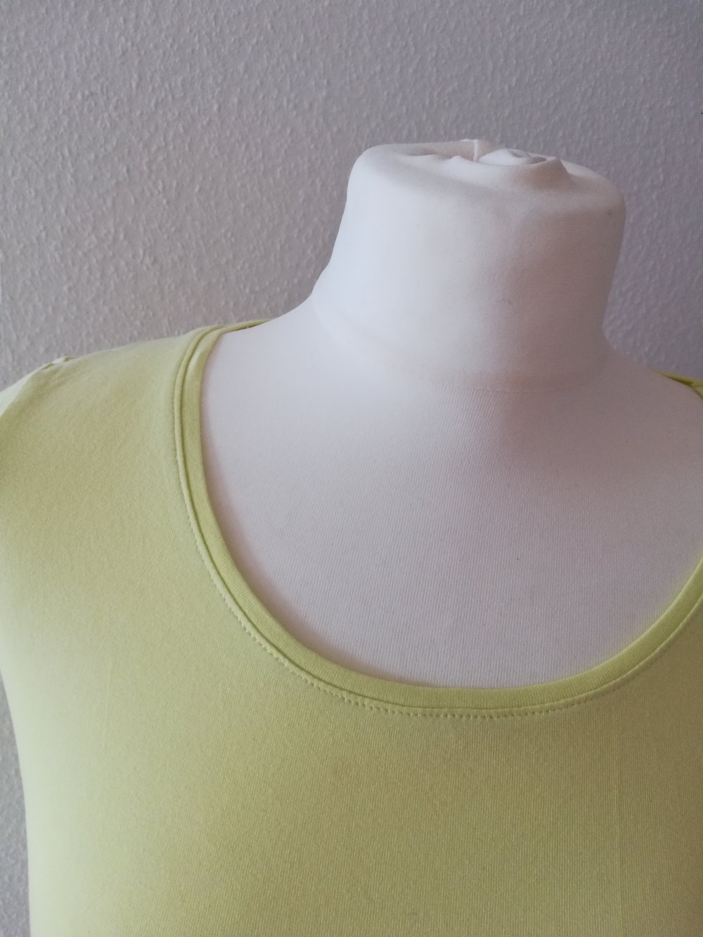 Gelbes Basic T-Shirt Baumwolle Gr. 36 S 