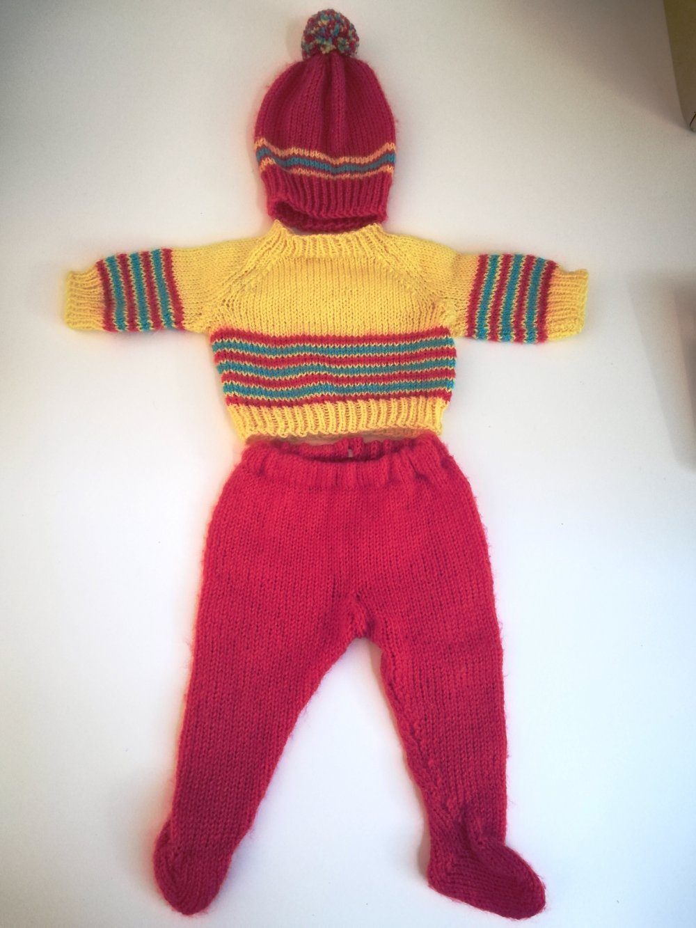 Baby Strick Set Winter Frühchen Gr. 44 rot gelb Neugeborenes