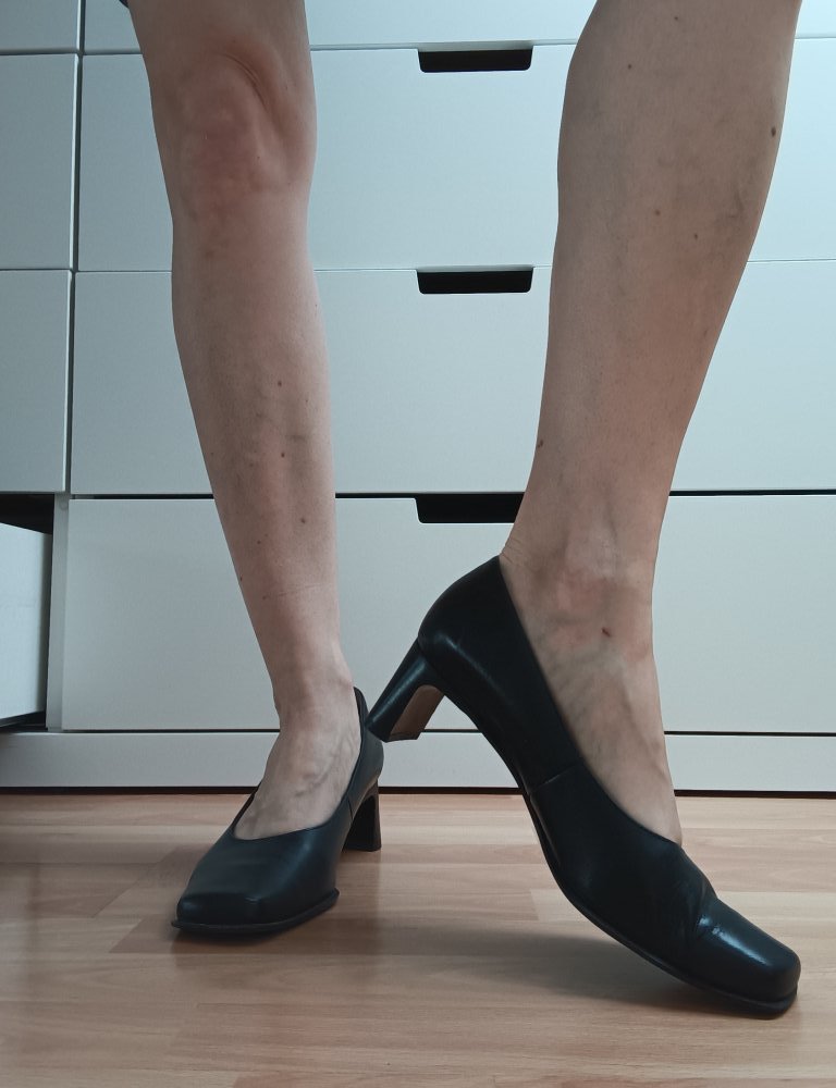 Pumps von Paul Green Gr. 36,5 bzw 4 UK schwarz sehr guter Zustand