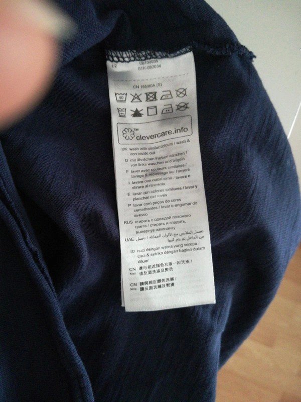 Neuwertiges Esprit Tshirt Gr. 36 S marineblau dunkelblau