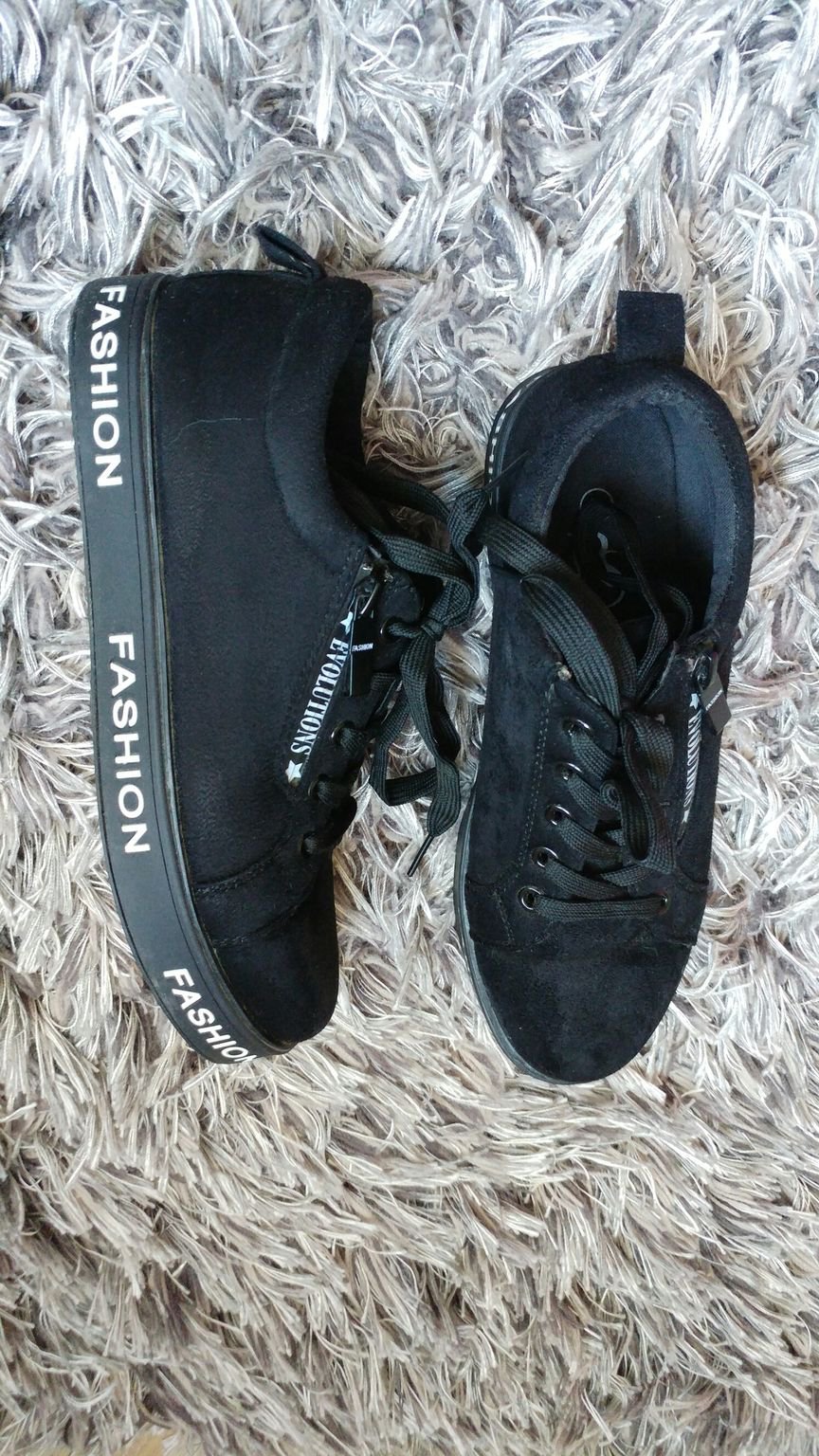 Schöne Sneakers in schwarz Fashion 39