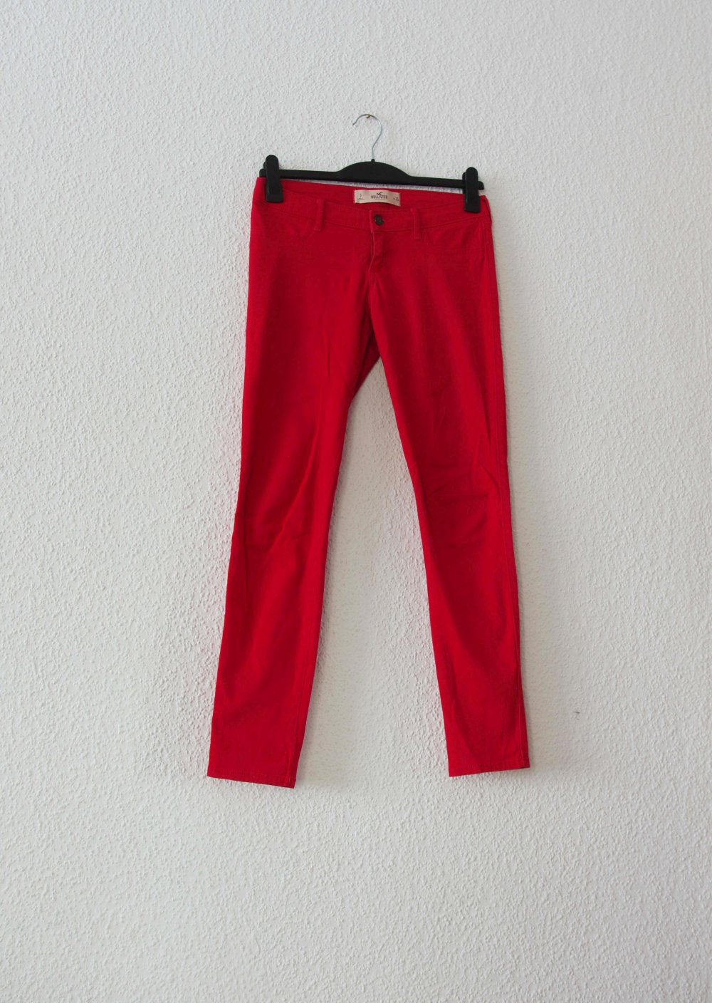 Auffallende knallrote Hollister Skinny Jeans Gr. 26 S 36 38 Röhrenjeans stretchig