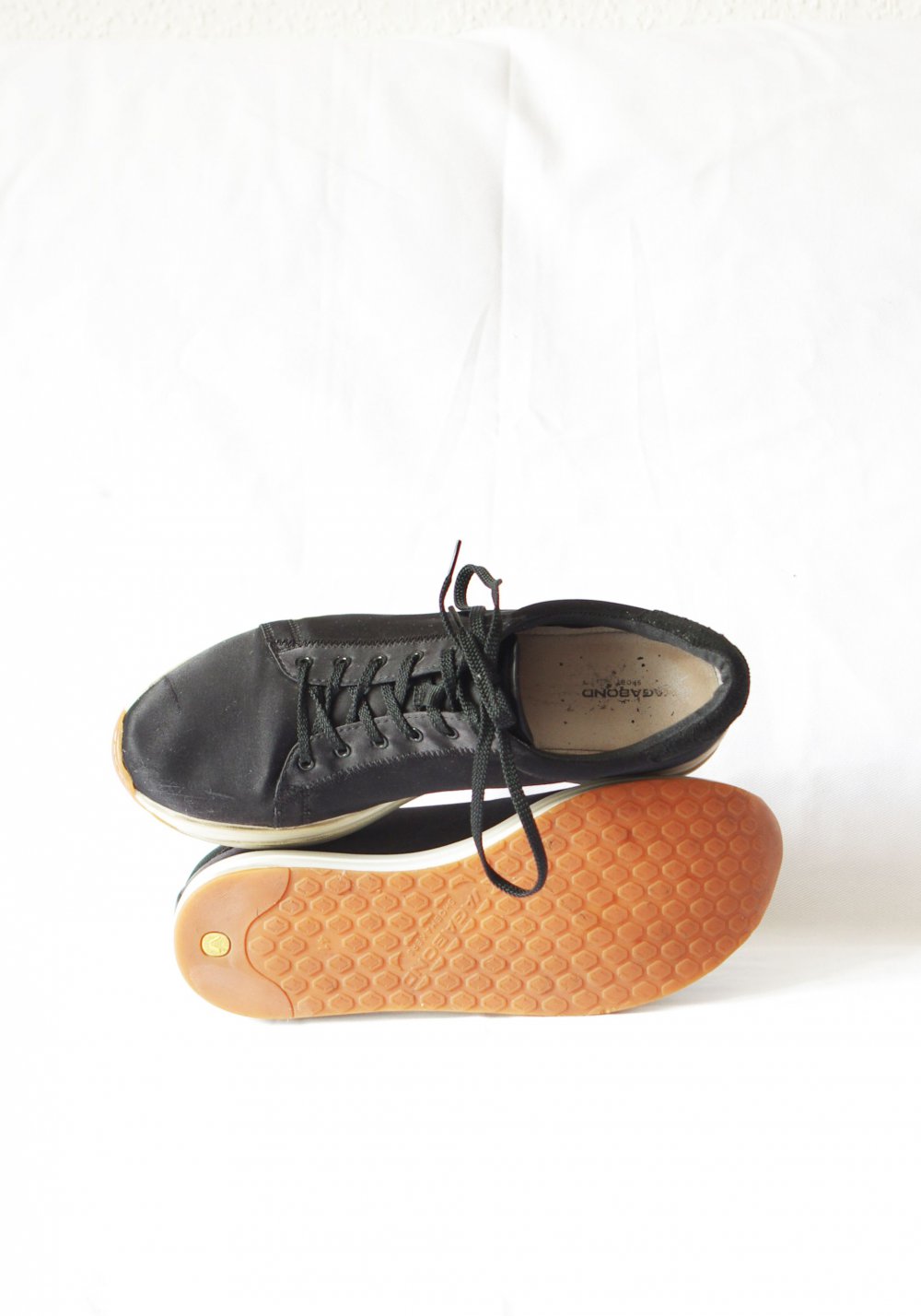 Coole Vagabond Casey Plateau Sneakers Gr. 41 Satin shiny schwarz weiß Festival Schnürstiefel Dollskill