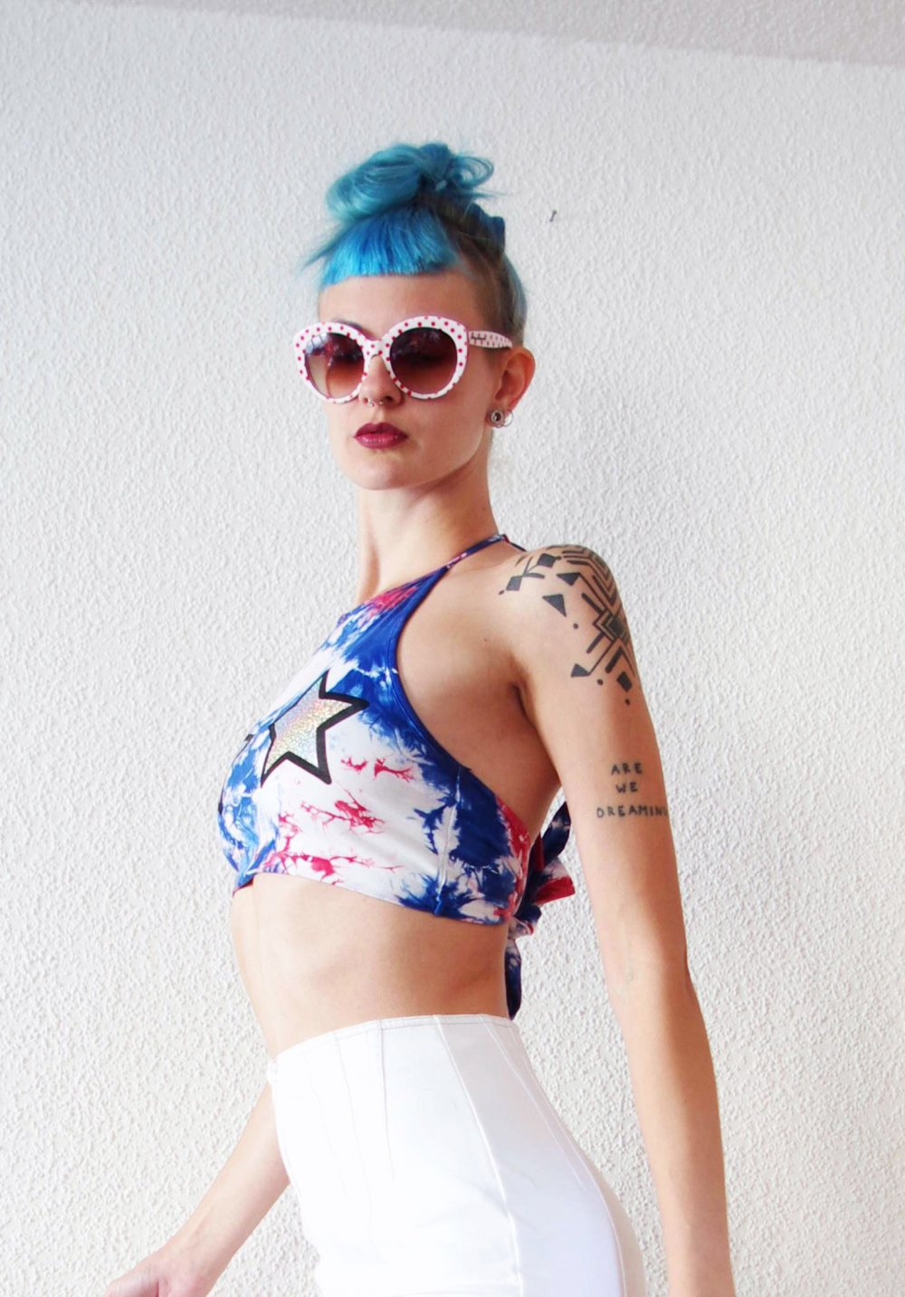 Buntes Dollskill Crop Top Gr. M 38 40 Holographic Rave Batik Tie Dye Techno Festival Bralet