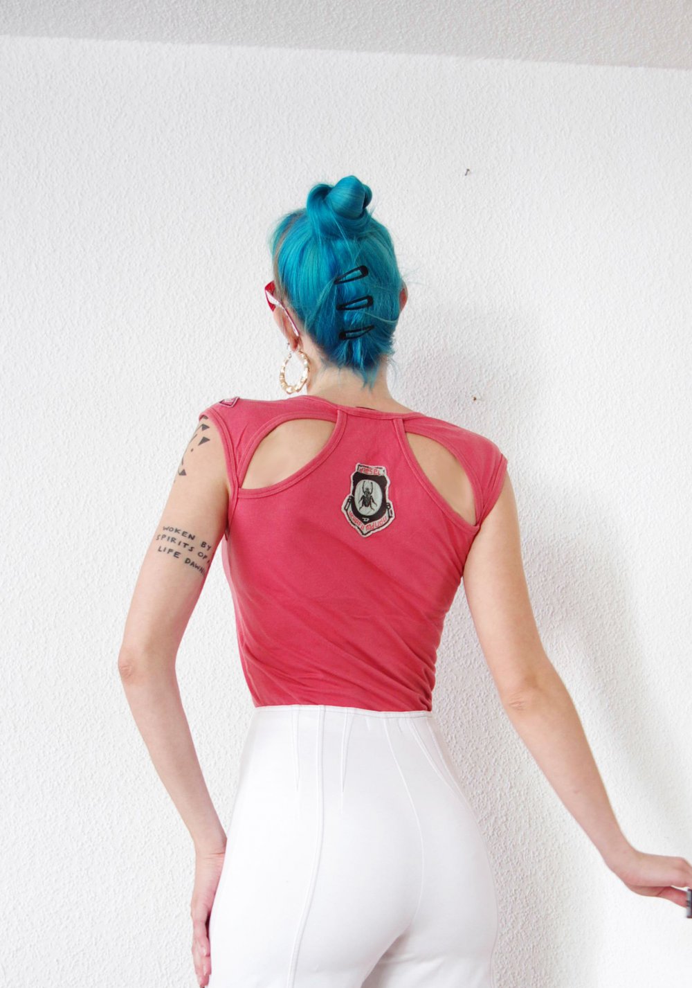 Auffälliges Diesel Cutout Top Gr. S M 38 Industrial Rave used Look Techno Festival Logo Shirt