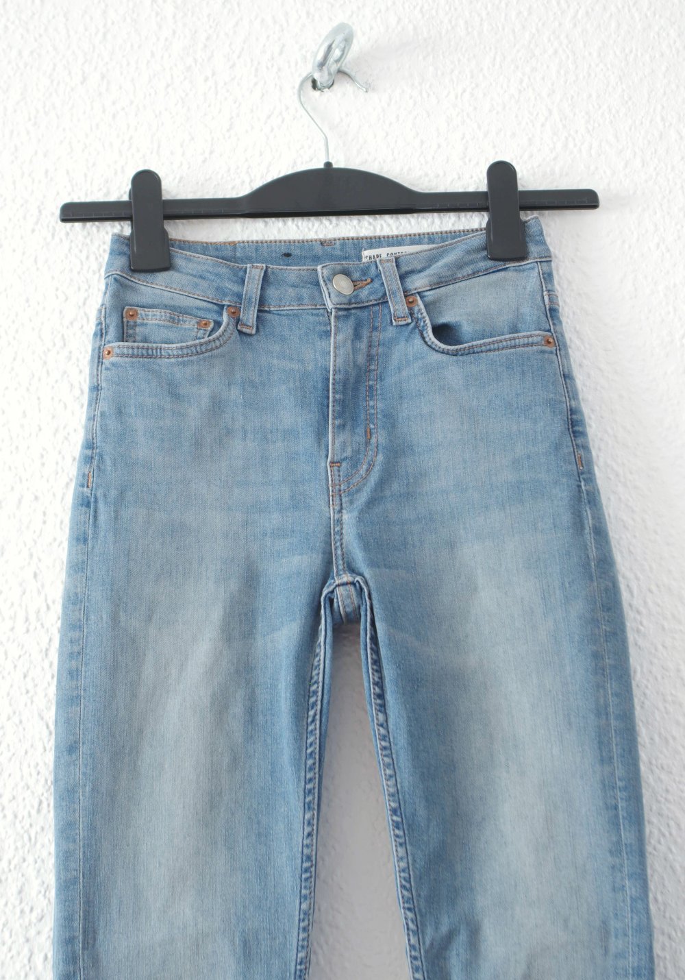 Highwaist Weekday Röhrenjeans Gr. 25/30 XS 34 shaping hellblau Technoelfe