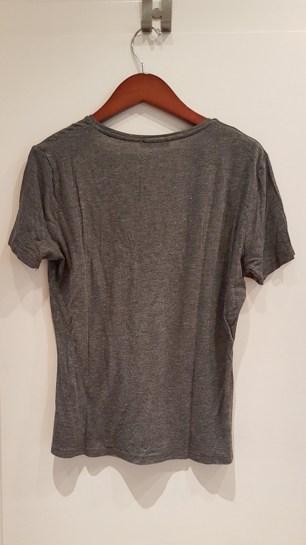 Zara T-Shirt, V-Ausschnitt, grau, Gr. M