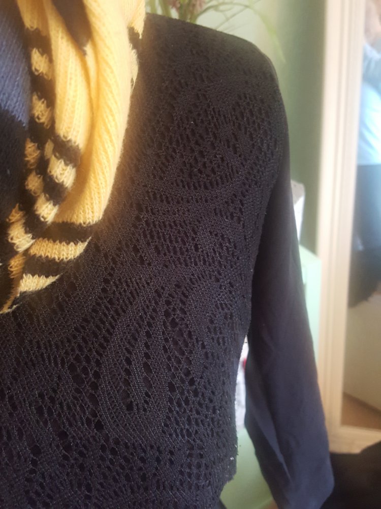 Hübsches Spitzen Shirt / Basic / Oberteil mit flame größe L